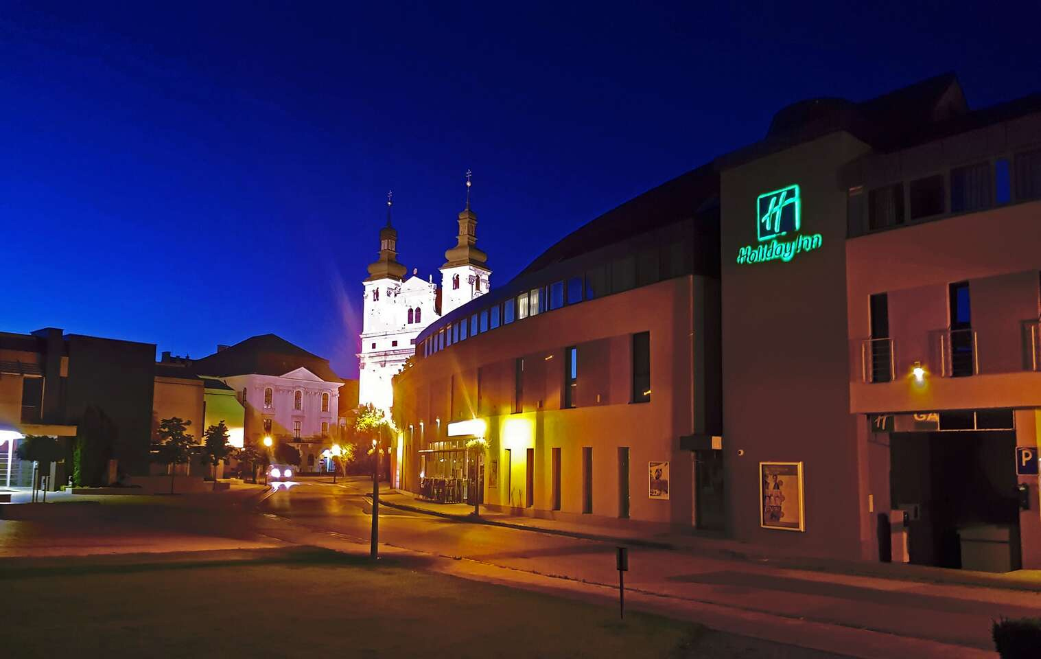 Umiestnenie a Kontakty — Holiday Inn Trnava